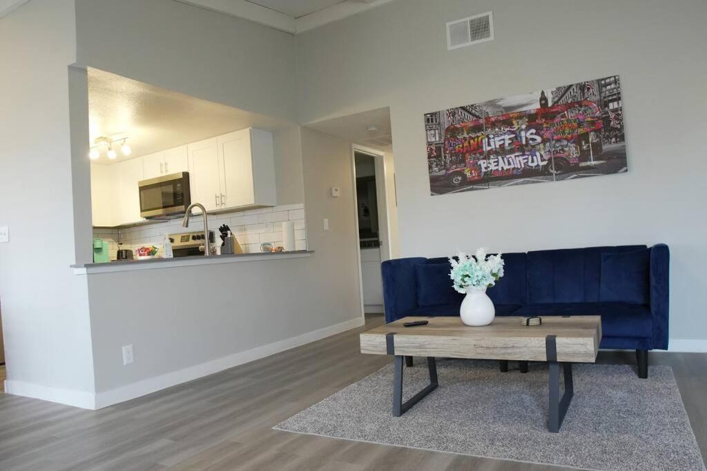 2 Bedroom Minutes From Las Vegas Strip And Airport Bagian luar foto