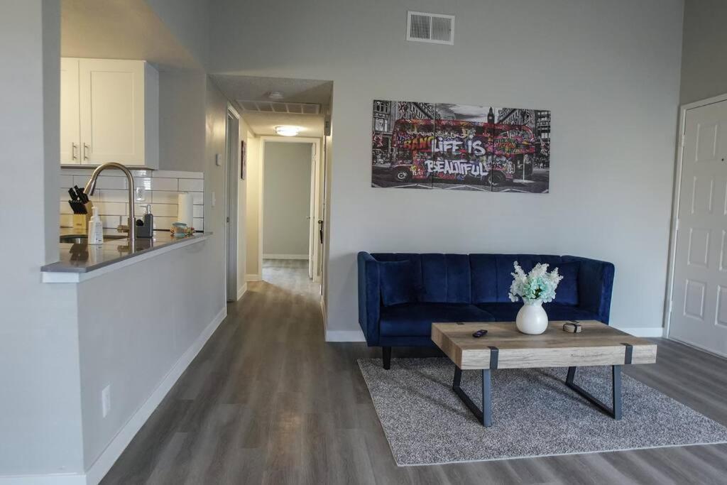 2 Bedroom Minutes From Las Vegas Strip And Airport Bagian luar foto